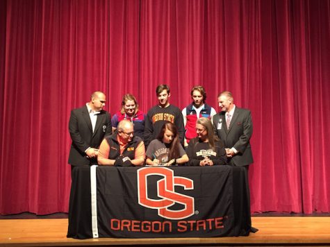 Victoria Shelton, rowing, signs with Oregon State