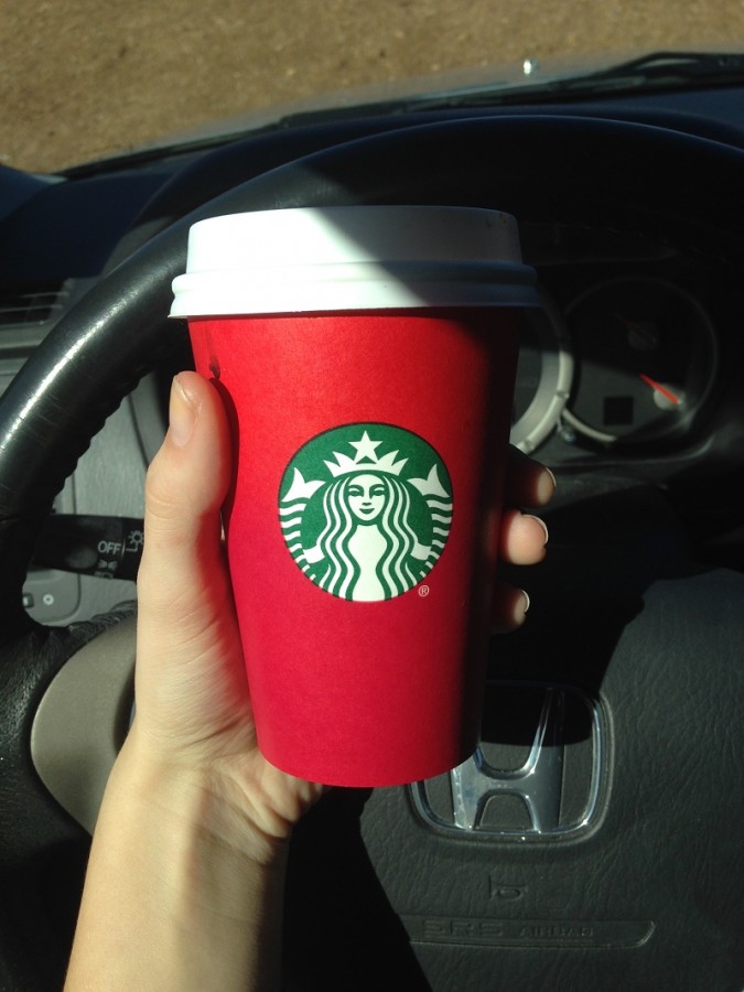 Starbucks+new+holiday+cup+hosts+a+minimalist+look%2C+much+to+customers+disappointment.