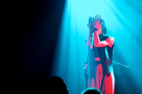 Polachek (songwriting, vocals, synthesizer, drum programming, arranging) immerses herself in Chairlift's intimate performance.