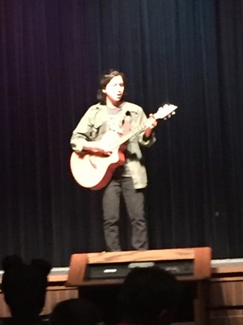 Victor Bonilla sings and strums a beautiful Spanish song. 