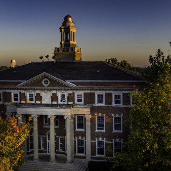 Picture of Monmouth College in Monmouth, IL. 