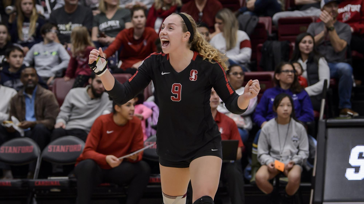 Morgan Hentz at Stanford University as a Libero in 2019. (Courtesy of Stanford Sports.)

