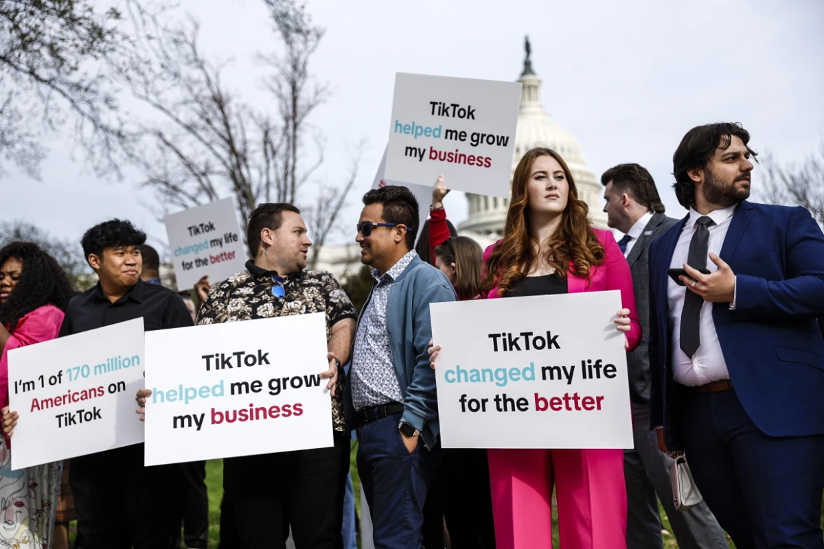 A picture of a protest in favor of TikTok outside the U.S. Capitol. (Courtesy of Getty Images)