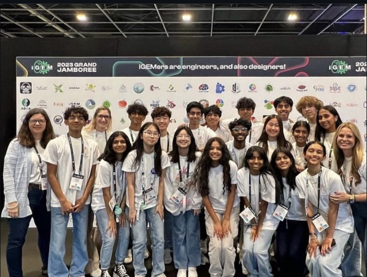 Lambert’s iGEM team at the 2023 Grand Jamboree. Taken in Paris, France where the Jamboree is hosted. (Courtesy of iGEM)