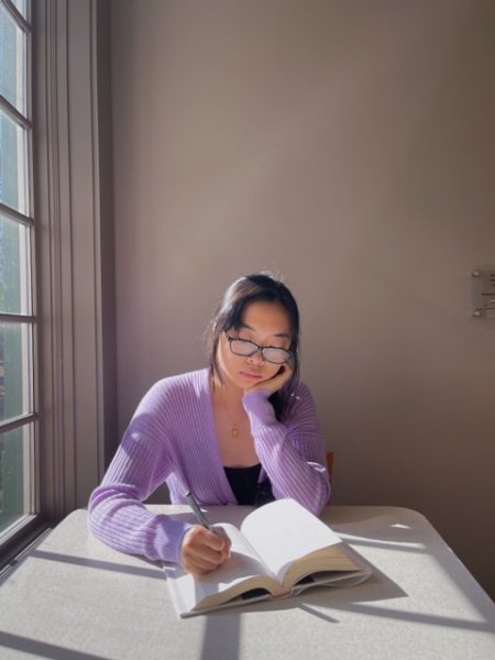 Linzi Huang journaling at the library (Linzi Huang)

