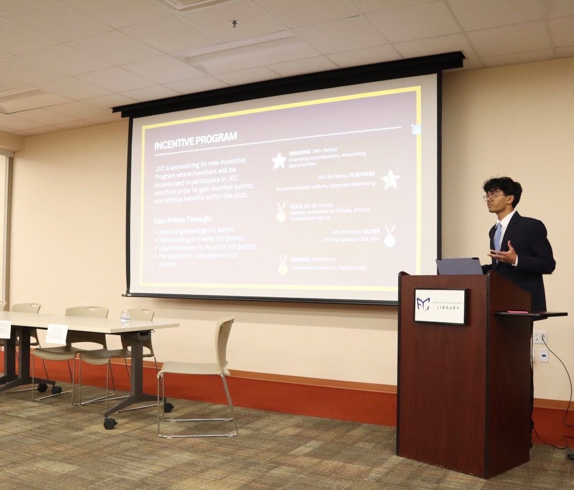 Vivan Kotla speaking for a Junior Economic Club of Atlanta event (Vivan Kotla).